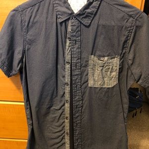 Men’s button up short sleeve
